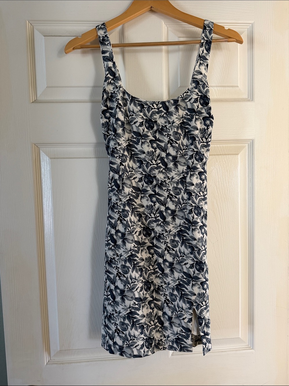 Abercrombie & Fitch Navy Floral Scoop Mini Dress
